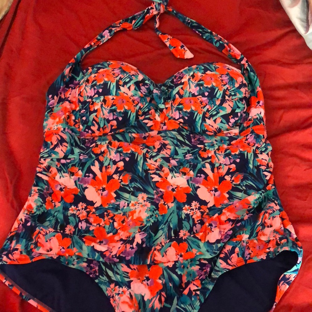 Floral plus size Bathing suit